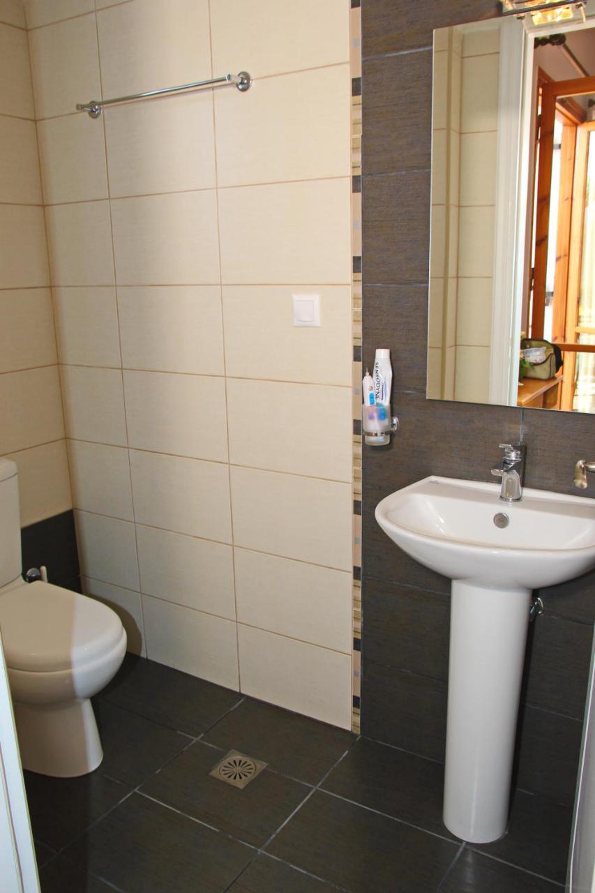 Valedina Rooms Nikiana Buitenkant foto